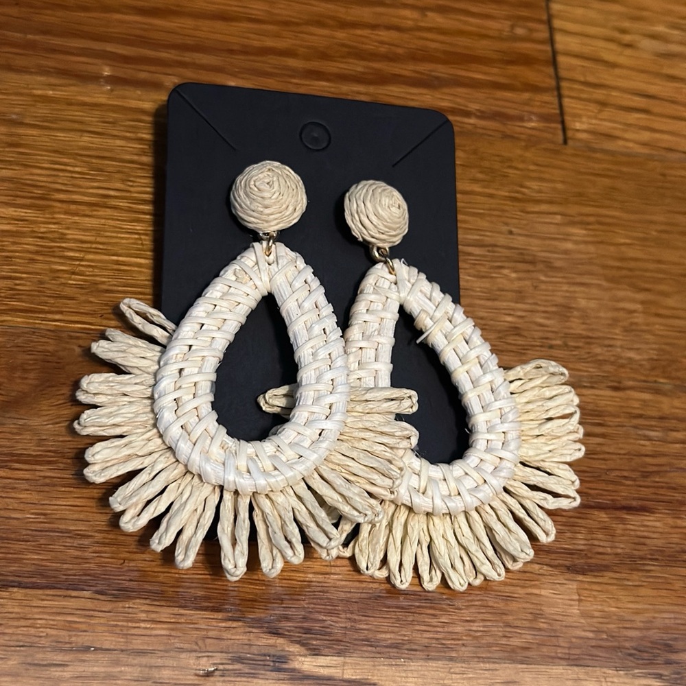 “Mute the Noise” Earrings